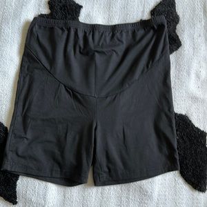 Maternity bike shorts
